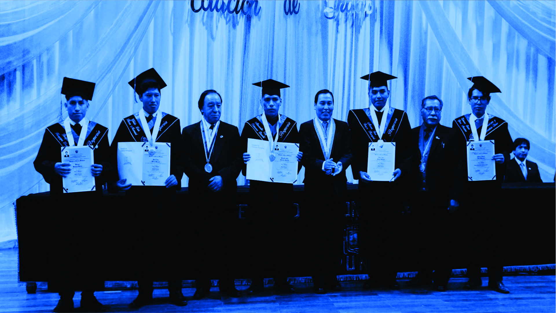 GRADUADOS GRADUADOS